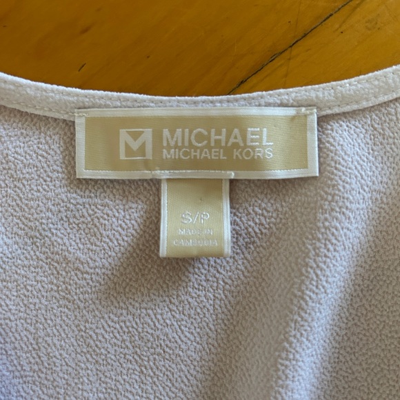 Beautiful Michael Kors Top - Picture 2 of 3